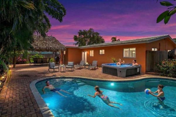 Marilynn Gardens, 1500 SW 22nd St, Fort Lauderdale, Florida 33315, image 2