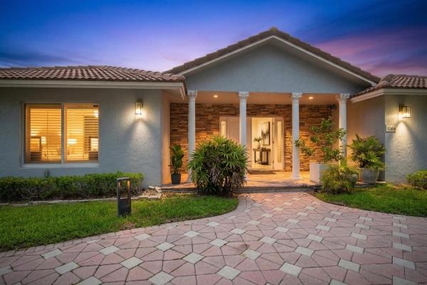 Lake Estates, 5841 Bayview Dr, Fort Lauderdale, Florida 33308, image 3