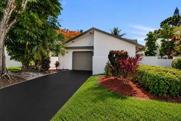 Rainberry Lake, 820 NW 21st Way, Delray Beach, Florida 33445, image 1