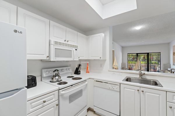 Tuscany At San Matera, 2915 Tuscany Ct #102, Palm Beach Gardens, Florida 33410, image 3