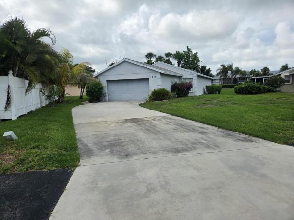 The Palm Club, 1211 Pine Sage Cir, West Palm Beach, Florida 33409, image 1