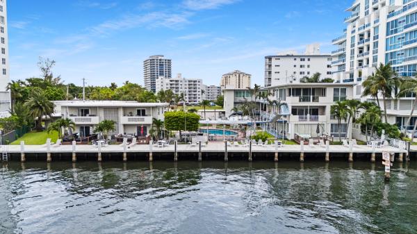 Holiday Isle Yacht Club, 741 Bayshore Dr #16N, Fort Lauderdale, Florida 33304, image 2