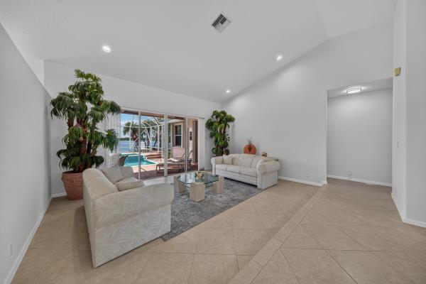 Sunset Isles At Silver Lakes, 1501 NW 180th Way, Pembroke Pines, Florida 33029, image 1
