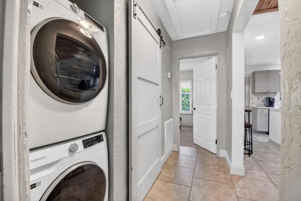 Colonial Estates, 500 Churchill Rd, West Palm Beach, Florida 33405, image 1