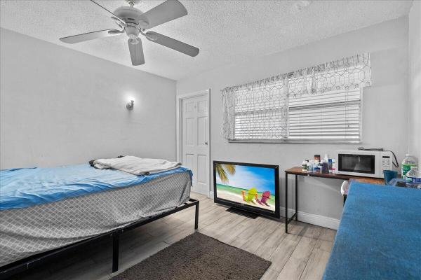 Crystal Lake 941, 941 Crystal Lake Dr #402, Deerfield Beach, Florida 33064, image 1