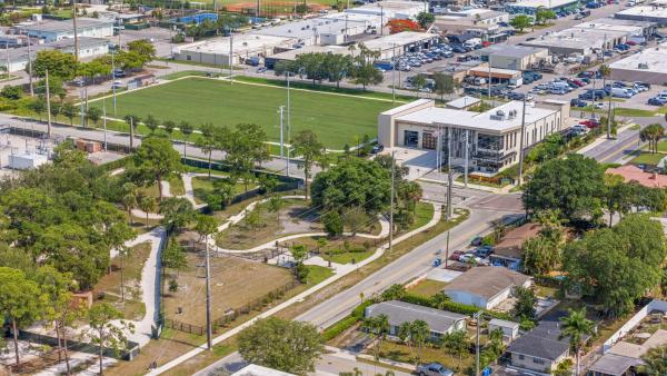 Central Oakland Park, 736 NE 36th St, Oakland Park, Florida 33334, image 1