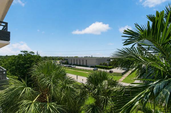 Starlite, 555 NW 4th Ave #4230, Boca Raton, Florida 33432, image 1