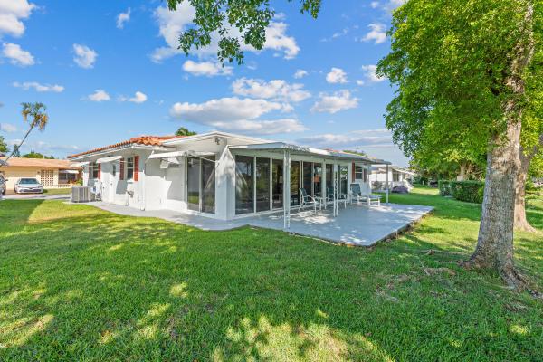 Mainlands Of Tamarac Lakes, 4915 NW 51st Ave, Tamarac, Florida 33319, image 2