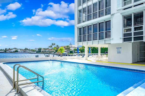 Rogers House West, 850 NE Spanish River Blvd #0330, Boca Raton, Florida 33431, image 2