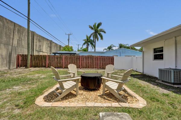 Palm Beach Square, 9446 Birmingham Dr, Palm Beach Gardens, Florida 33410, image 1