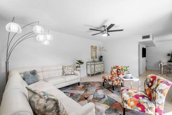 Banyan Lake, 8122 Thames Blvd #C, Boca Raton, Florida 33433, image 1