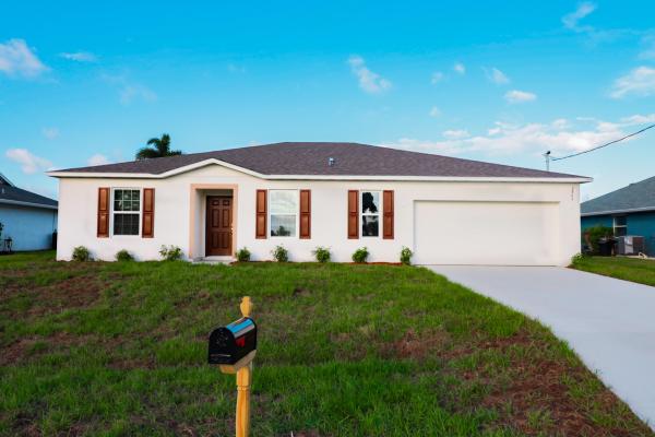Sandhill Crossing, 2061 SE Mantua St, Port St. Lucie, Florida 34952, image 2