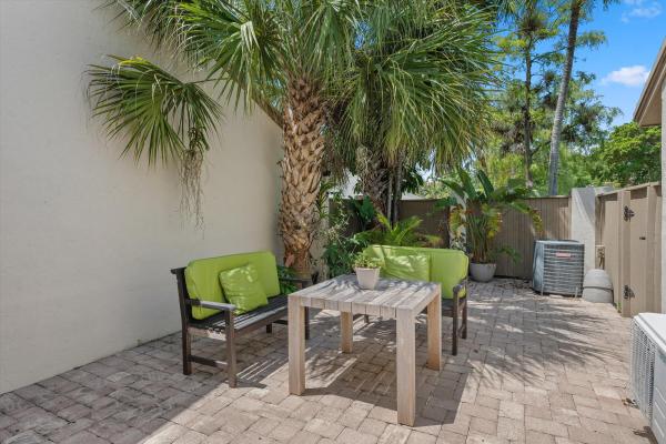 Hidden Pines Of Wellington, 352 Wood Dale Dr, Wellington, Florida 33414, image 3