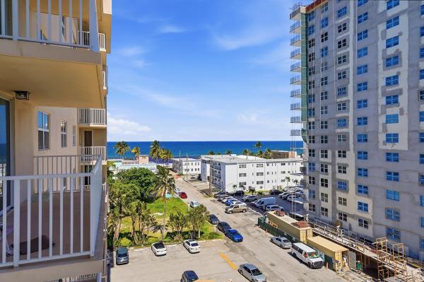 Stratford Towers, 1401 S Ocean Dr #704, Hollywood, Florida 33019, image 1