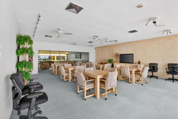 Le Chateau Royal, 3540 S Ocean Blvd #208, South Palm Beach, Florida 33480, image 3