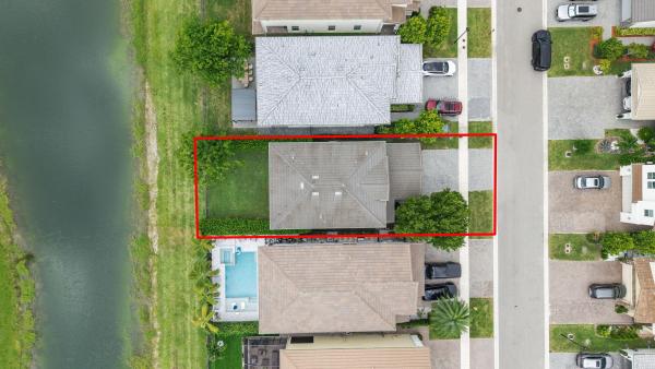 Veleiros At Crystal Lake, 1070 Veleiros Blvd, Deerfield Beach, Florida 33064, image 1