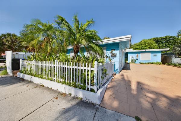 Lauderdale Beach, 2318 N Ocean Blvd, Fort Lauderdale, Florida 33305, image 1