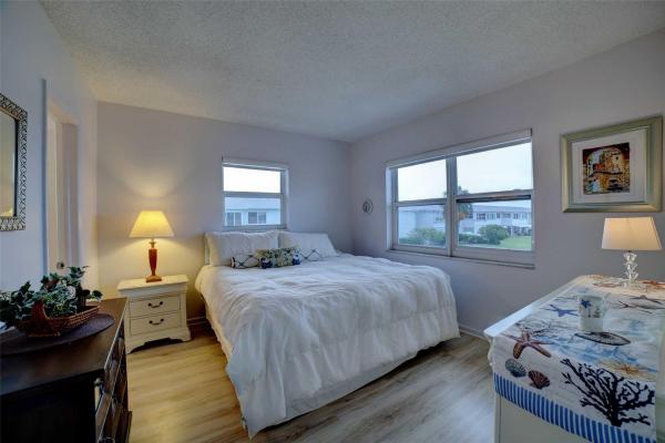Leisureville Lake, 1801 Ocean Dr #201, Boynton Beach, Florida 33426, image 3