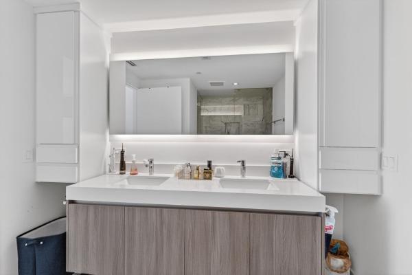 Tiffany House, 401 N Birch Rd #714, Fort Lauderdale, Florida 33304, image 2