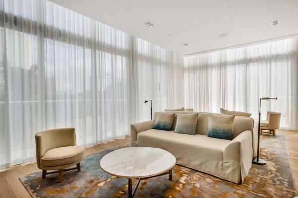 Tiffany House, 401 N Birch Rd #714, Fort Lauderdale, Florida 33304, image 1
