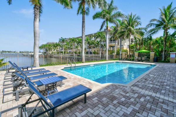 Flagler Landing, 3940 N Flagler Dr #206, West Palm Beach, Florida 33407, image 2