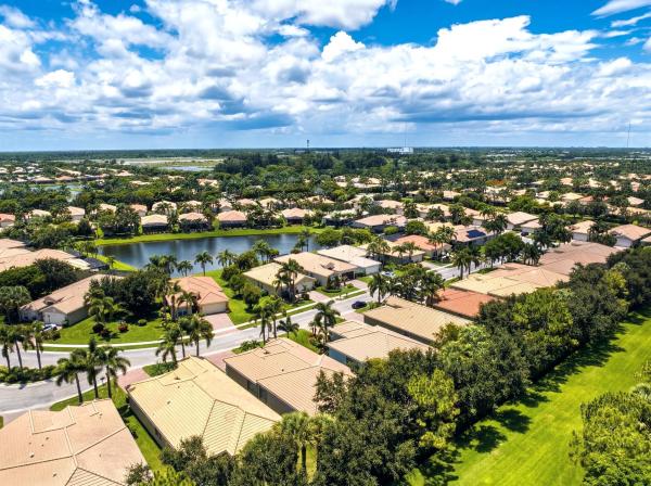 Valencia Reserve, 10588 Stone Garden Dr, Boynton Beach, Florida 33473, image 2