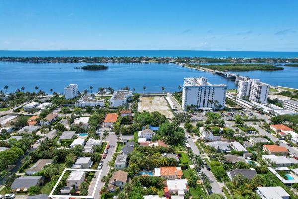 Estates Of South Palm Beach, 217 Lytton Ct, West Palm Beach, Florida 33405, image 2