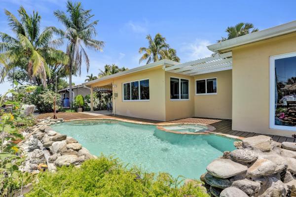 Pompano Shores, 2265 SE 12th St, Pompano Beach, Florida 33062, image 3