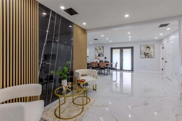 Cranston Terrace, 2633 NW Taft St, Hollywood, Florida 33020, image 3