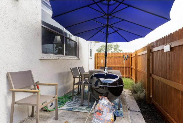 2401 Avenue Q, Riviera Beach, Florida 33404, image 2