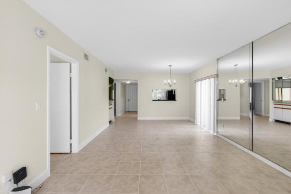 San Remo Golf & Tennis Club, 351 Club Cir #101, Boca Raton, Florida 33487, image 2
