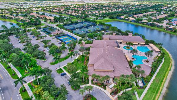 321 Saxony G #G, Delray Beach, Florida 33446, image 2