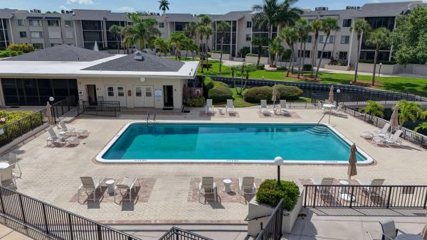 Longwood, 11811 Avenue Of The Pga #7-2a, Palm Beach Gardens, Florida 33418, image 1