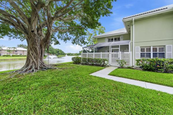 Stamford At The Villages Of Palm Beach Lakes, 1809 Middleton Way, West Palm Beach, Florida 33409, image 2