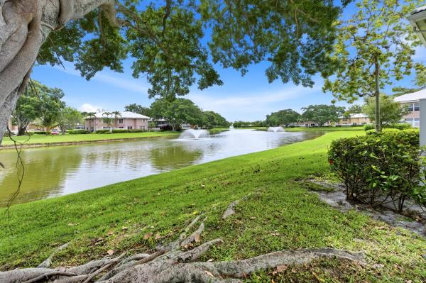 Stamford At The Villages Of Palm Beach Lakes, 1809 Middleton Way, West Palm Beach, Florida 33409, image 1