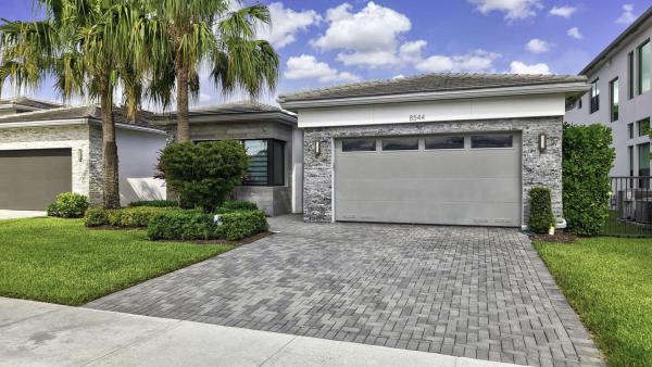 Lotus, 8544 Apple Falls Ln, Boca Raton, Florida 33496, image 3