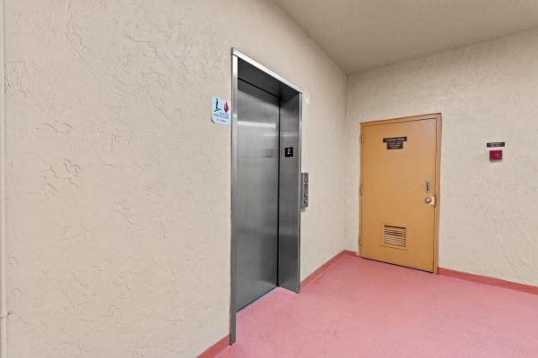 Lakes Of Carriage Hills, 6095 N Sabal Palm Blvd #207, Tamarac, Florida 33319, image 2