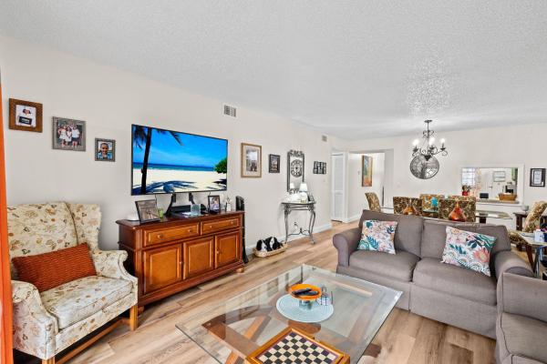 Lakes Of Carriage Hills, 6095 N Sabal Palm Blvd #207, Tamarac, Florida 33319, image 3