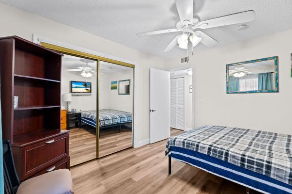 Lakes Of Carriage Hills, 6095 N Sabal Palm Blvd #207, Tamarac, Florida 33319, image 2
