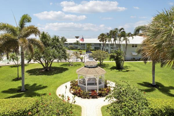 Queens Cove House, 5540 N Ocean Blvd #206, Ocean Ridge, Florida 33435, image 2
