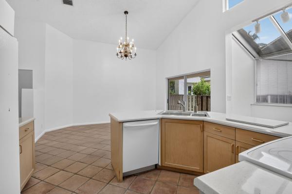 Sunset Cove At Jacaranda, 10124 NW 4th St, Plantation, Florida 33324, image 3