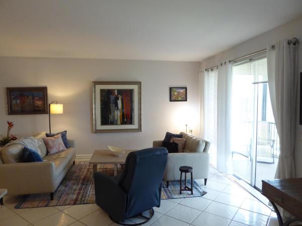 Longwood, 11811 Avenue Of The Pga #4-3A, Palm Beach Gardens, Florida 33418, image 2