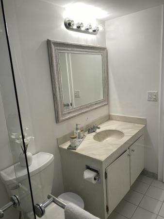 Tivoli Court At The Fountains Of Palm Beach, 4110 Tivoli Ct #103, Lake Worth, Florida 33467, image 2