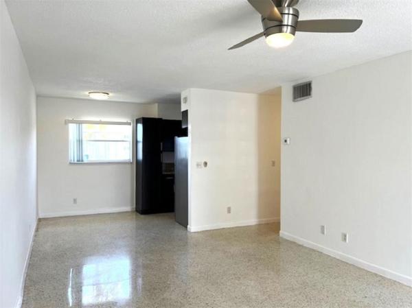 270 NE 40th St #26, Oakland Park, Florida 33334, image 1