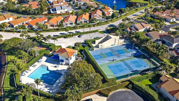 Waterford At Crystal Pointe, 13151 Crisa Dr, Palm Beach Gardens, Florida 33410, image 2