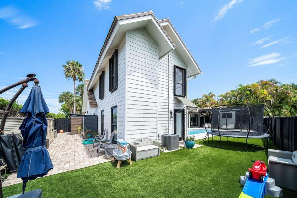 Frenchmen's Landing, 2707 Biarritz Dr, Palm Beach Gardens, Florida 33410, image 3