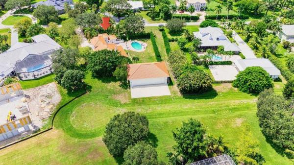 Aero Club Of The Landings At Wellington, 15465 Take Off Pl, Wellington, Florida 33414, image 2