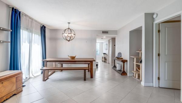 Racquet Club At Bonaventure, 303 Lakeview Dr #102, Weston, Florida 33326, image 2