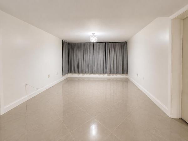 Whitehall, 3516 Whitehall Dr #105, West Palm Beach, Florida 33401, image 3