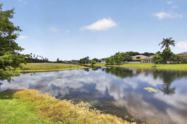 Lakefield South, 2580 Neaton Ct, Wellington, Florida 33414, image 2